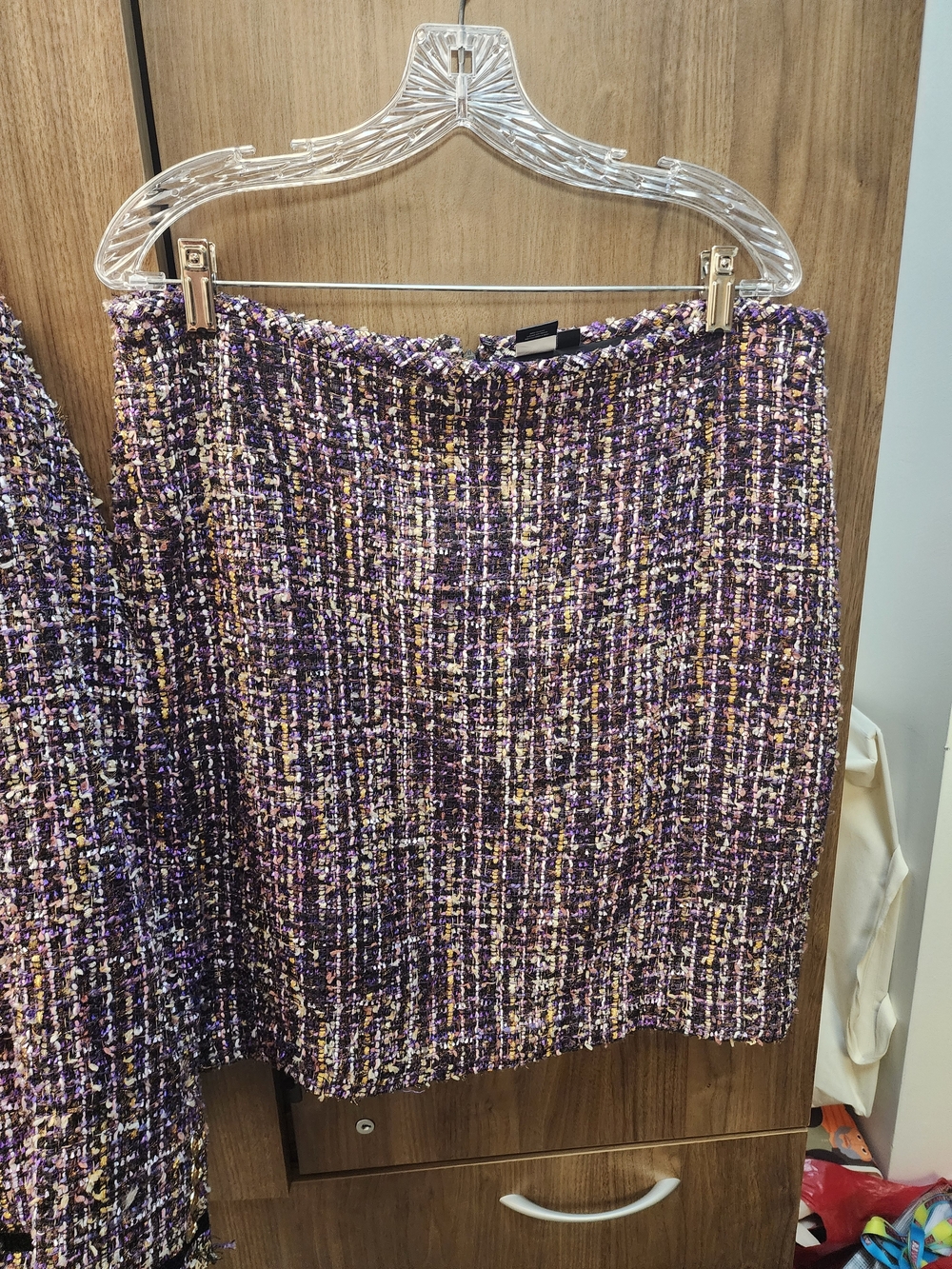 Tahari Purple Tweed Fringed V-Neck Jacket And Skirt Suit - Picture 3 of 7